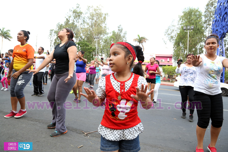 Mañanas Deportivas en la Avenida de Bolívar a Chávez